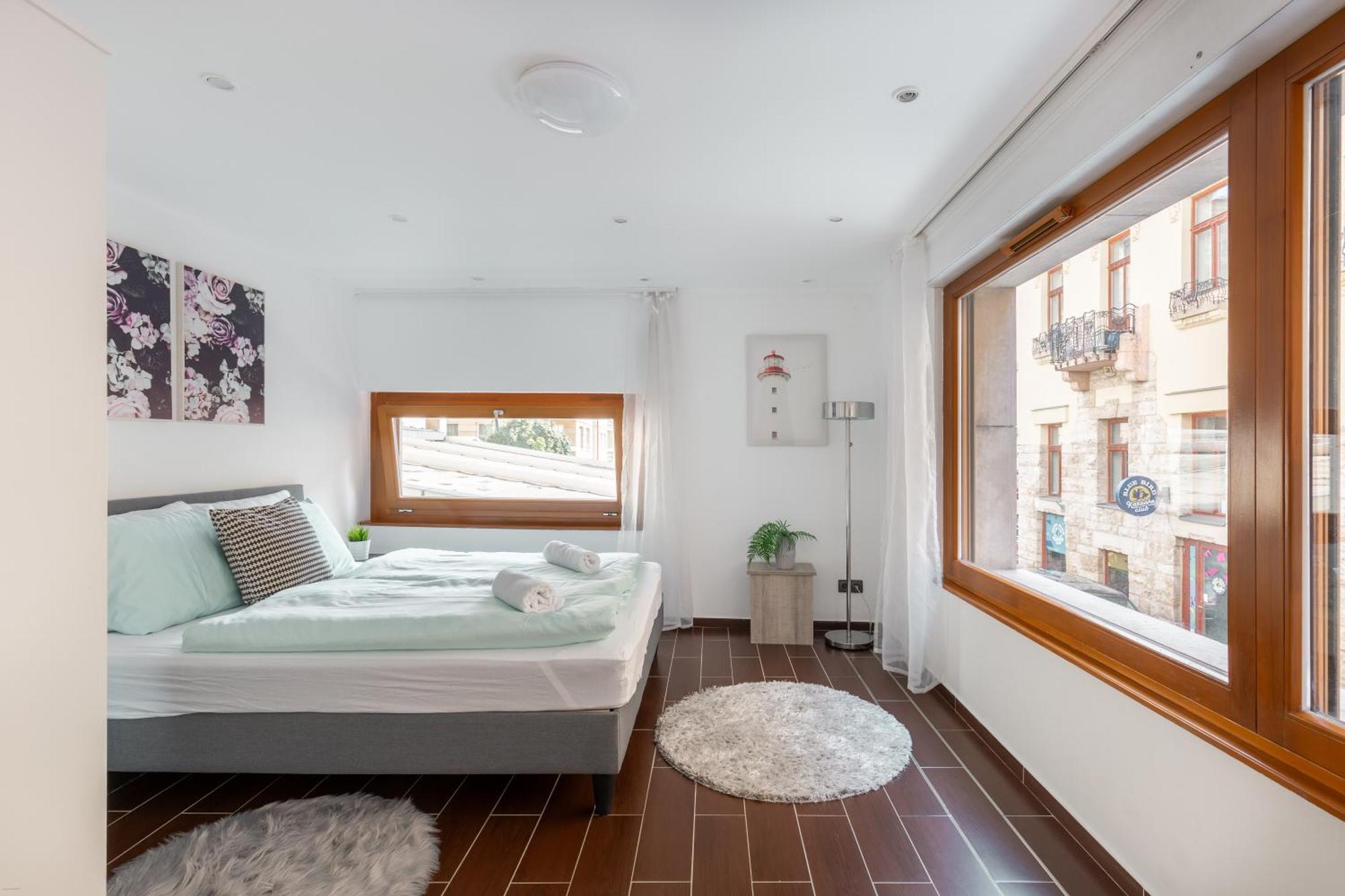Space In Gozsdu Apartment Budapest Exterior photo